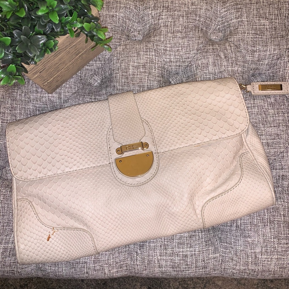 🔴SOLD🔴 Cole Haan Perry Street Bella Leather clutch bag